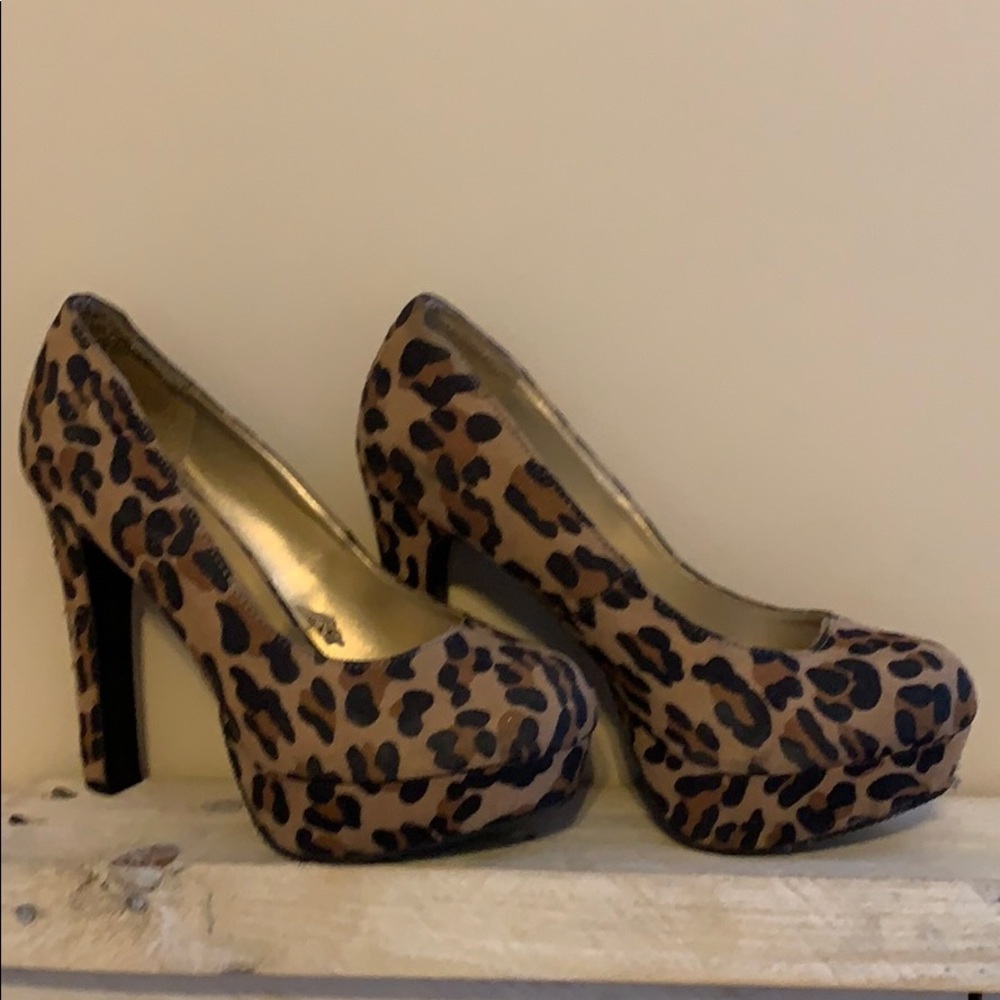 Mossimo leopard heel